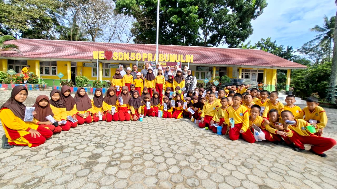 Sosialisasi Cara Menyikat Gigi yang baik dan benar 